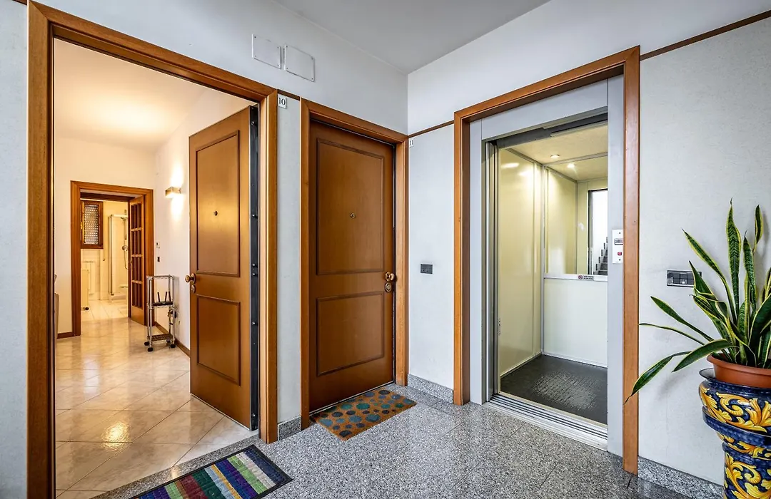 Yd Quiet Apt Leopolda With Parking-1